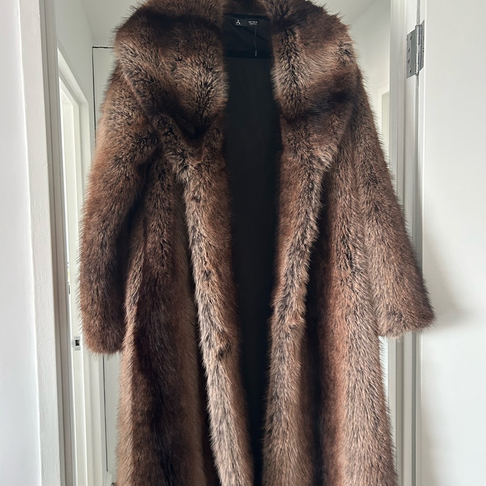 Luxurious Brown Faux Fur Coat